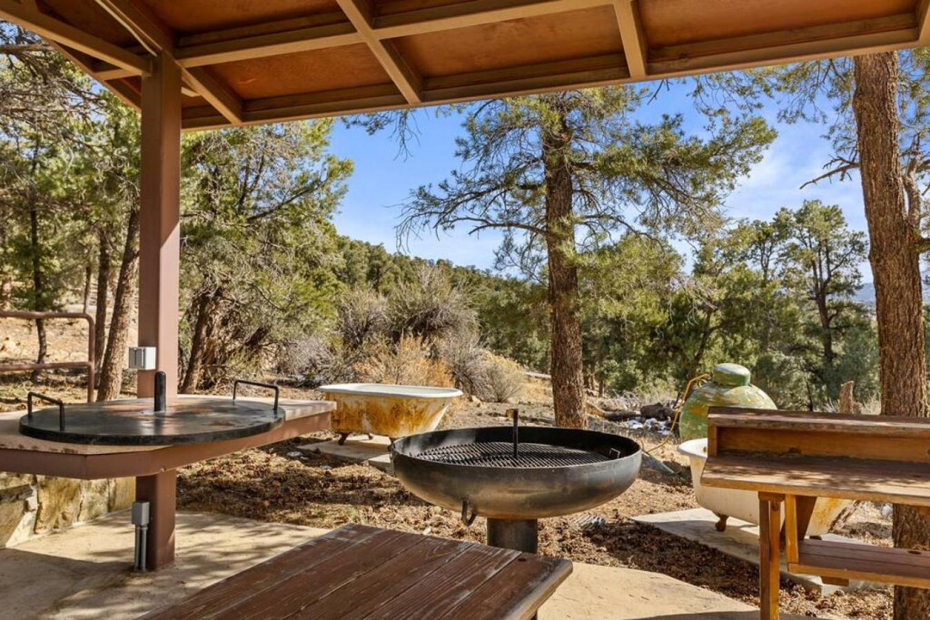Steel Pine Lodge A Rustic Mountain Retreat Views Baldwin Lake Bagian luar foto
