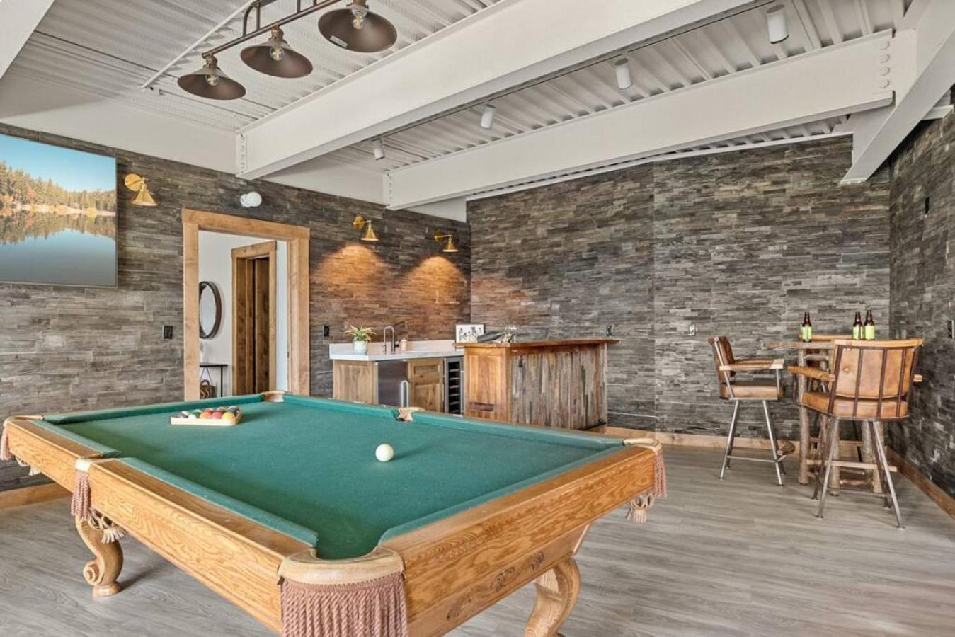 Steel Pine Lodge A Rustic Mountain Retreat Views Baldwin Lake Bagian luar foto