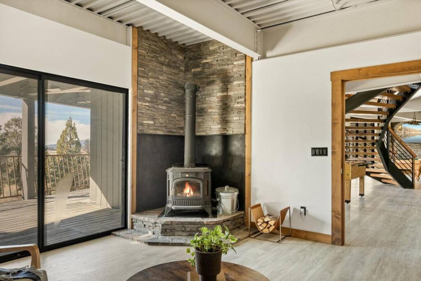 Steel Pine Lodge A Rustic Mountain Retreat Views Baldwin Lake Bagian luar foto