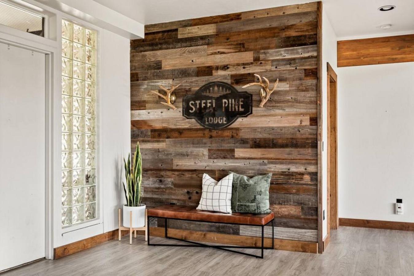 Steel Pine Lodge A Rustic Mountain Retreat Views Baldwin Lake Bagian luar foto